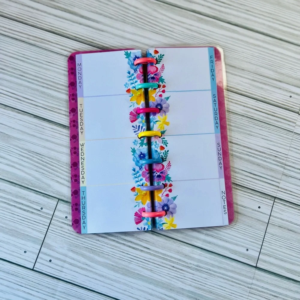 Happy planner skinny mini size weekly layout Disney Princess Aurora
